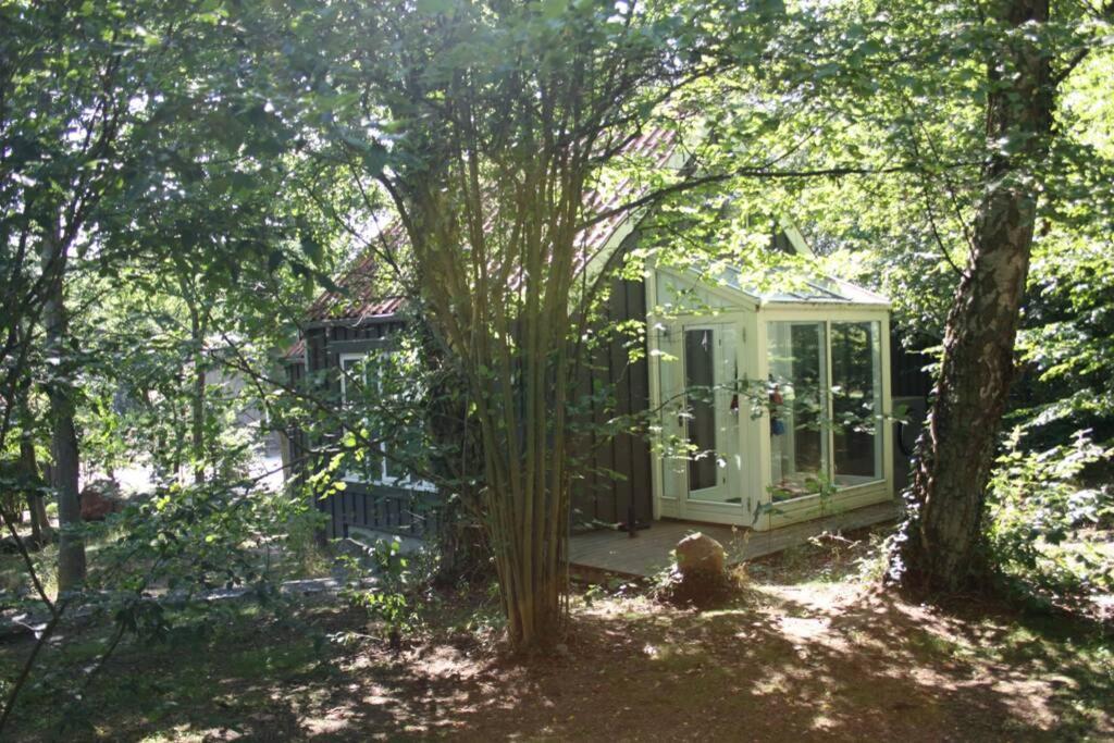 Oak Cottage Near Ronne & Beach Экстерьер фото